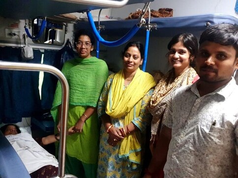 Medical student helps woman give birth on Visakhapatnam-bound train; receives appreciation Medical student helps woman give birth on Visakhapatnam-bound train; receives appreciation