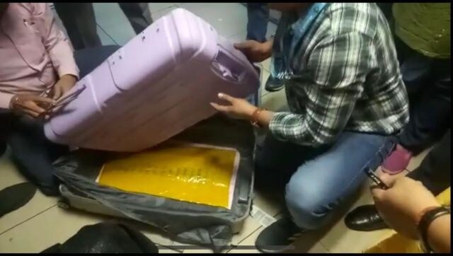 Mumbai: Passenger held at airport with heroin worth Rs 34.79 crore Mumbai: Passenger held at airport with heroin worth Rs 34.79 crore