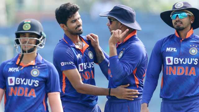 India vs South Africa 3rd ODI LIVE Score and updates: IND push SA on backfoot as visitors lose three