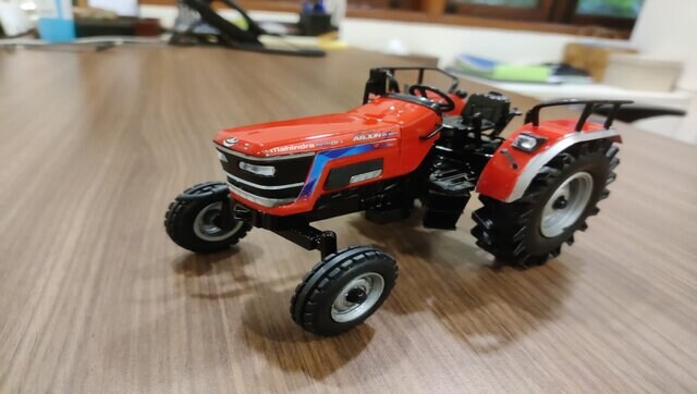 mahindra scale model