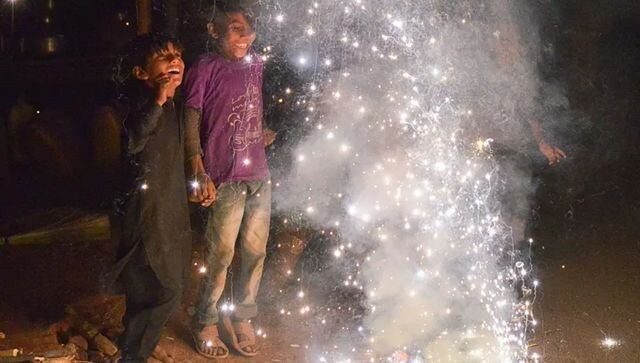 Firstpost Podcast| Diwali crackers ban: How helpful it is for environment and humans
