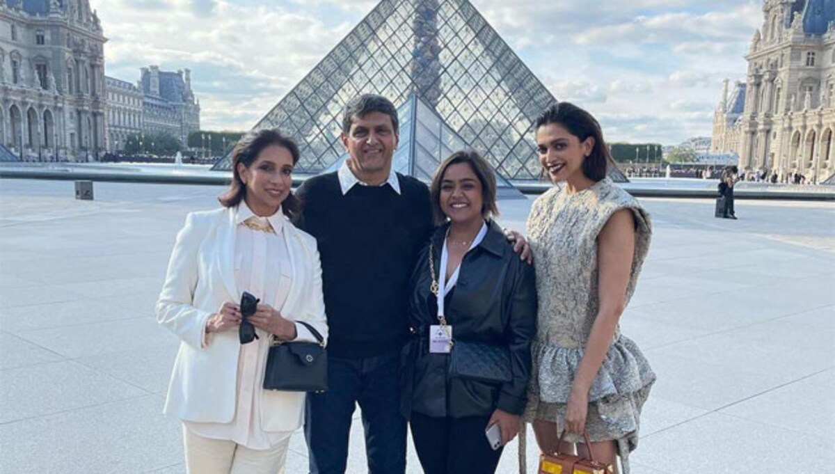 Deepika Padukone served the ultimate front row style at the Louis Vuitton  show