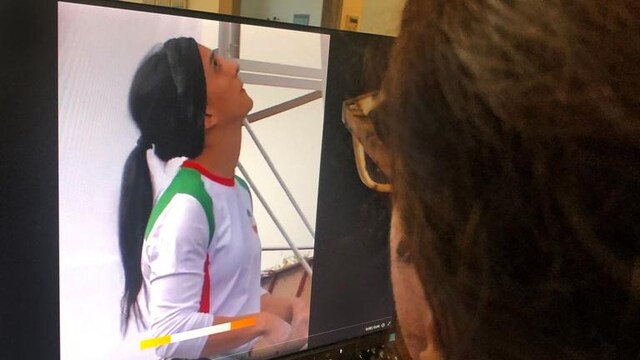 Watch: Iranian athlete Elnaz Rekabi receives hero's welcome upon her return to Tehran Watch: Iranian athlete Elnaz Rekabi receives hero's welcome upon her return to Tehran