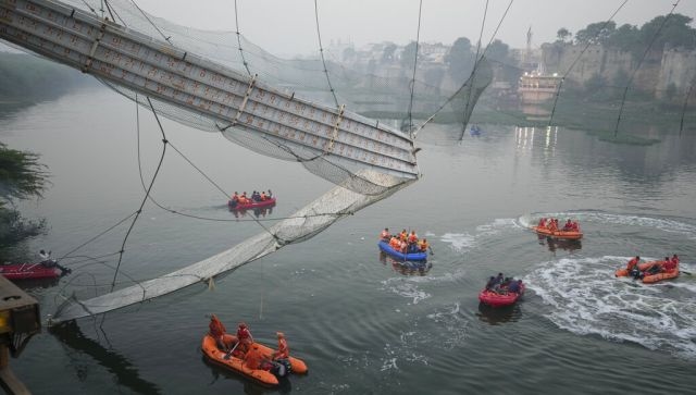Morbi Bridge Tragedy: Gujarat HC slams civic body, asks why tender wasn't floated for repair Morbi Bridge Tragedy: Gujarat HC slams civic body, asks why tender wasn't floated for repair