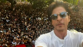 Did you know Shah Rukh Khan's home Mannat's new name plate costs a