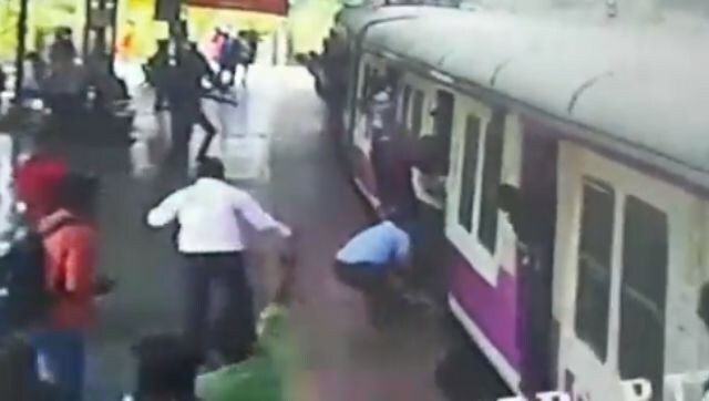 Watch: RPF jawans save lives of woman, her child after they fall off from moving train in Mumbai Watch: RPF jawans save lives of woman, her child after they fall off from moving train in Mumbai