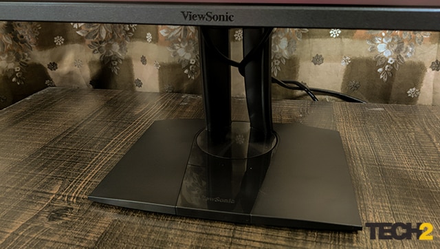 ViewSonic VP2756-4K UHD ColourPro Review Basic Stand