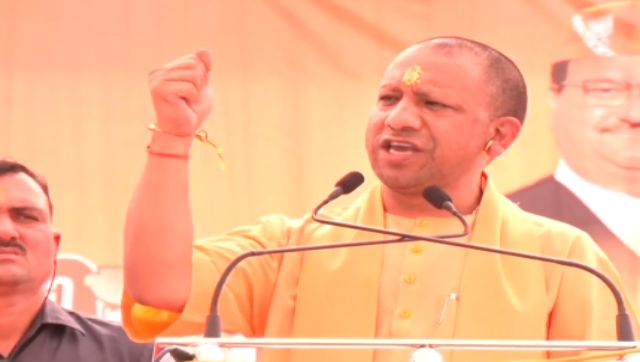 योगी ने केजरीवाल पर साधा निशाना, दिल्ली के आप के ‘नमूना’ को बताया आतंकवाद का सच्चा हितैषी