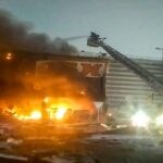 One dead in massive ‘7,000 square metres’ fire at Moscow shopping centre