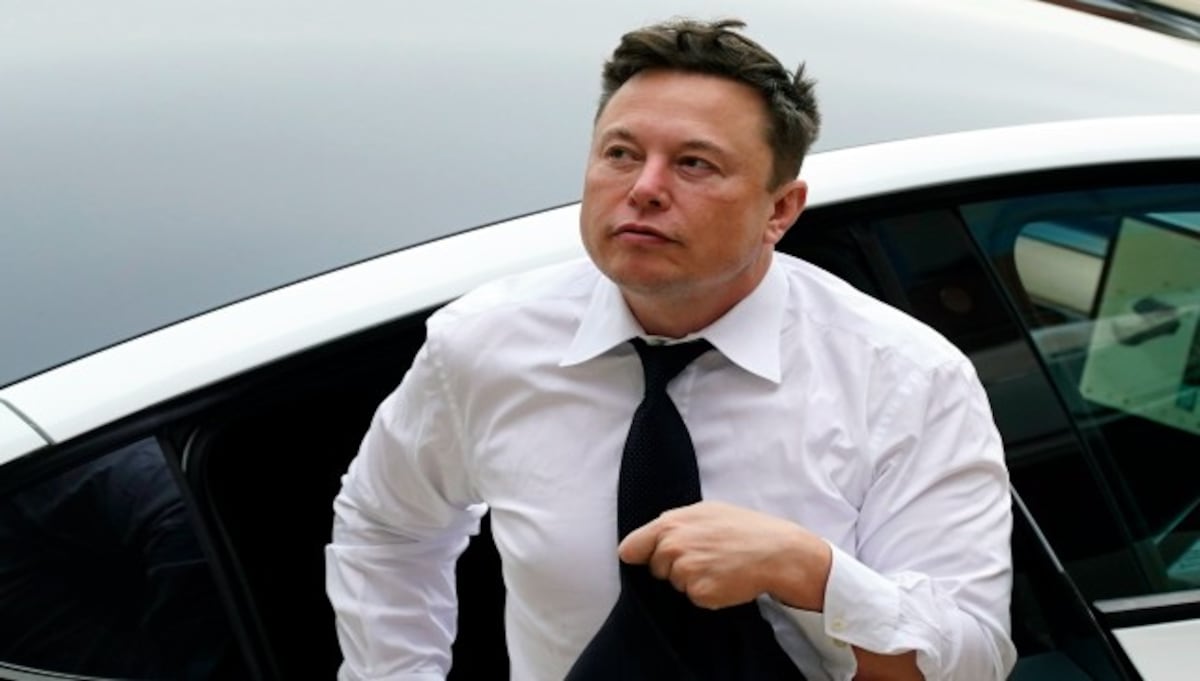 Vox Populi Vox Dei: Will 'Chief Twit' Elon Musk stay CEO or step down?