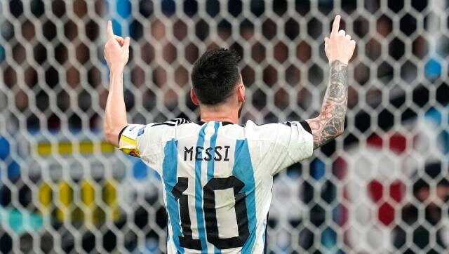 FIFA World Cup: Australian footballers’ fanboy moment with Lionel Messi after Round of 16 clash; watch