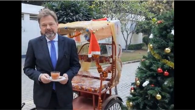Watch: German ambassador to India celebrates Delhi winter 'with chai and matthi' Watch: German ambassador to India celebrates Delhi winter 'with chai and matthi'