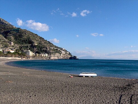 Forget Tuscon, common Italians can't afford beaches at all Forget Tuscon, common Italians can't afford beaches at all