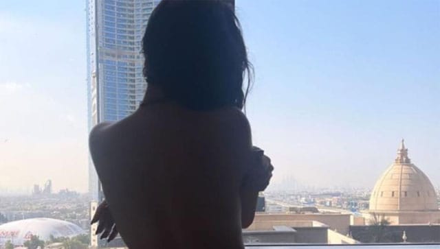 Uorfi Javed flaunts her bare body as she goes topless in Dubai