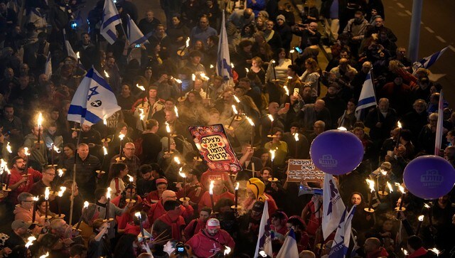 'Technology cannot grow without democracy': High-tech workers protest against Israeli judicial reform plan 'Technology cannot grow without democracy': High-tech workers protest against Israeli judicial reform plan