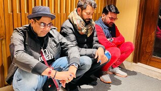 Fans troll Kapil Sharma after he shares 'squatting' pose photo with friends