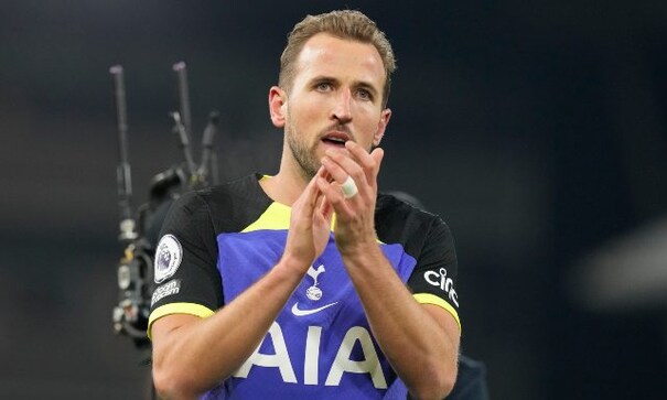 Watch: Harry Kane sinks Fulham to become Spurs' joint record scorer Watch: Harry Kane sinks Fulham to become Spurs' joint record scorer