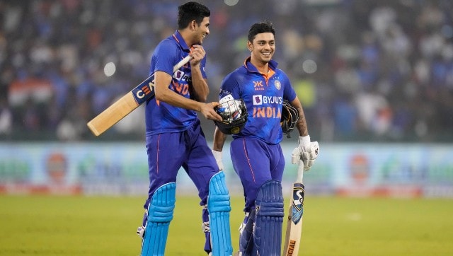 India Vs New Zealand 2nd Odi Hosts Thrash Kiwis By 8 Wickets To Win Series In Pics Firstpost 1900