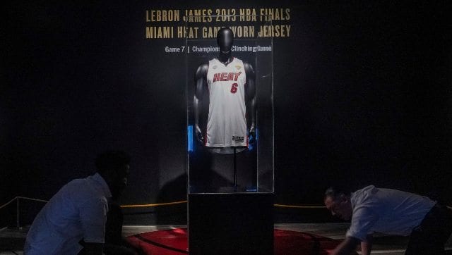 LeBron James jersey sells for $3.64 million at auction