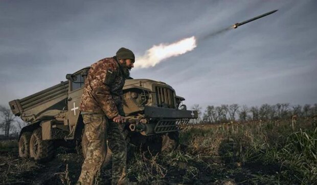Ukraine: Russia captures village near key town of Bakhmut Ukraine: Russia captures village near key town of Bakhmut