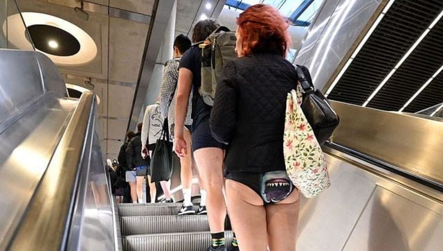 No Pants Subway Ride 2016: London commuters strip down to underwear in  international celebration of silliness - Mirror Online