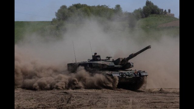 Germany 'terrified of upsetting Putin' as British Army Colonel lashes out on tanks row Germany 'terrified of upsetting Putin' as British Army Colonel lashes out on tanks row