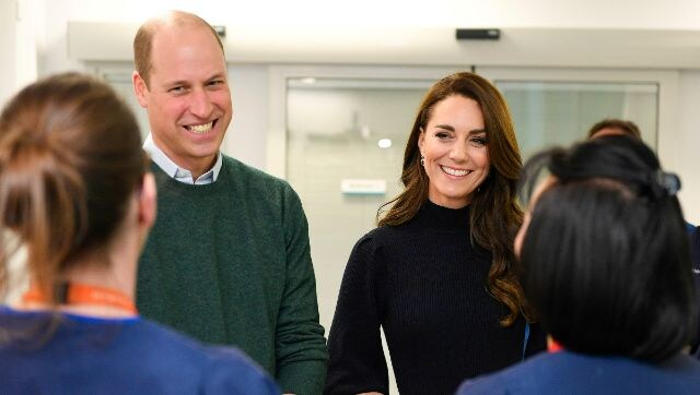 Prince William’s reaction as fan pointed out his twinning outfit with Princess Kate is all hearts Prince William’s reaction as fan pointed out his twinning outfit with Princess Kate is all hearts