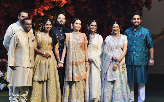 Anant Ambani and Radhika Merchant get engaged at Mukesh Ambani's ...