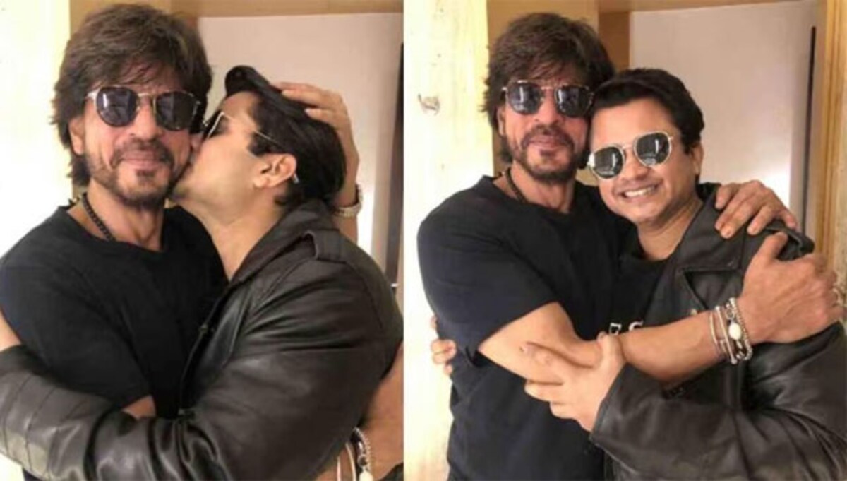 Bollywood Badshah Shah Rukh Khan THANKED his fans with joining his