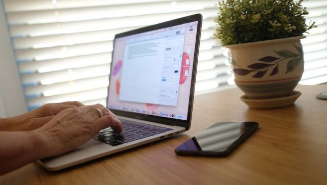 US woman reapplies to her own job after company offers higher pay for same role