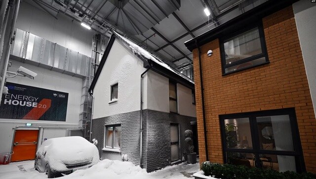 UK mega-lab generates weather to test homes of future UK mega-lab generates weather to test homes of future