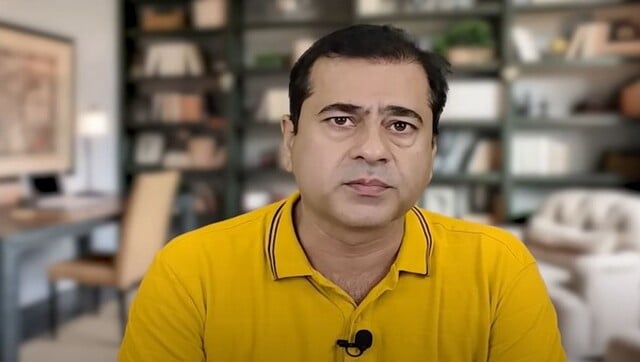 Pakistan: News anchor Imran Riaz Khan arrested again for 'hate speech' Pakistan: News anchor Imran Riaz Khan arrested again for 'hate speech'