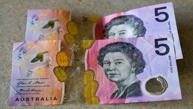 Australia to oust monarch from banknotes, replace with design honouring Indigenous culture Australia to oust monarch from banknotes, replace with design honouring Indigenous culture