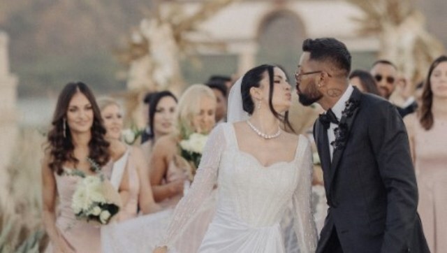 Hardik Pandya, Natasha Stankovic renew wedding vows on Valentine's Day; see photos