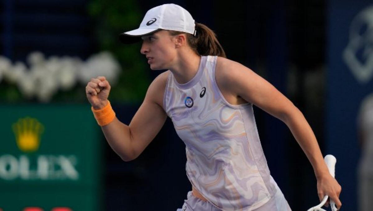 She's different': Untroubled Swiatek into Dubai semi-finals