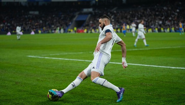 LaLiga Real Madrid beat Valencia to keep pace with Barcelona Karim Benzema off injured