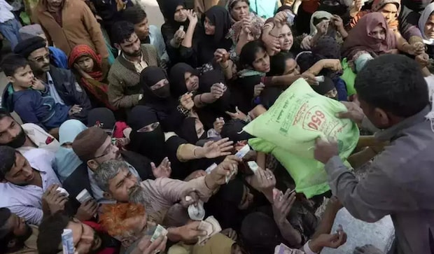 Economic crisis haunts PoK as Pakistan ends electricity subsidy Economic crisis haunts PoK as Pakistan ends electricity subsidy