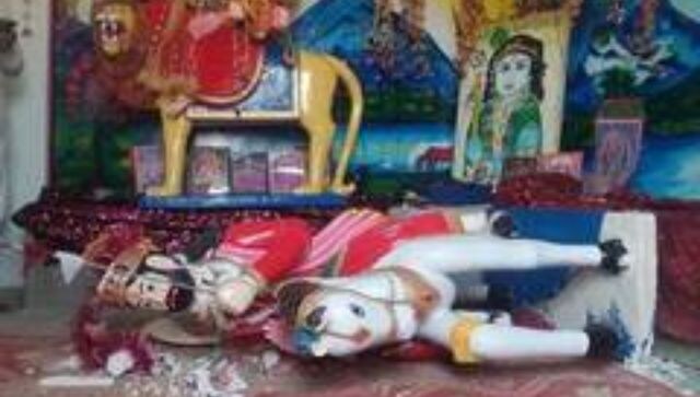 Miscreants vandalise idols at 12 Hindu temples in Bangladesh's Thakurgaon Miscreants vandalise idols at 12 Hindu temples in Bangladesh's Thakurgaon