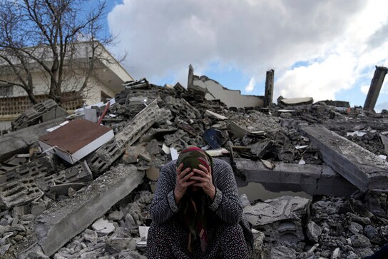 Turkey & Syria earthquake death toll tops 6,200 as frigid cold hits rescue work Turkey & Syria earthquake death toll tops 6,200 as frigid cold hits rescue work