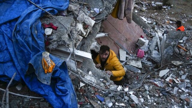 Turkey, Syria earthquake: Thousands buried under rubble, how long can they survive? Turkey, Syria earthquake: Thousands buried under rubble, how long can they survive?