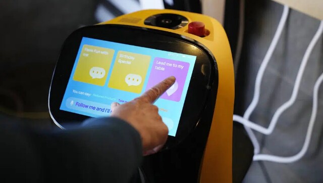 At Your Service: Robots are already taking over one of US’ most common jobs - waiting tables