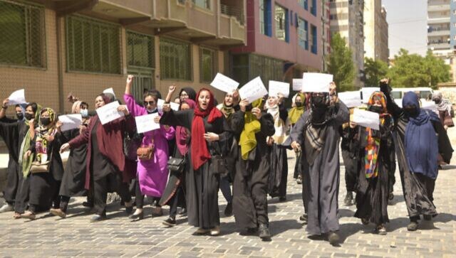 تظاهرات زنان افغان در برابر به رسمیت شناختن طالبان از سوی خارجی ها در آستانه نشست سران سازمان ملل