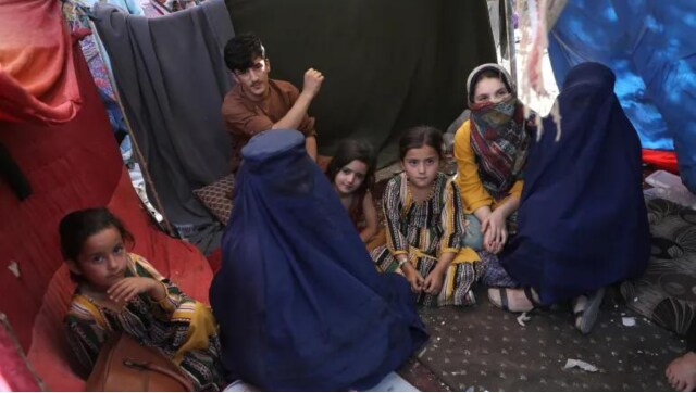 EU links aid to Afghanistan with removal of Taliban's ban on working women EU links aid to Afghanistan with removal of Taliban's ban on working women