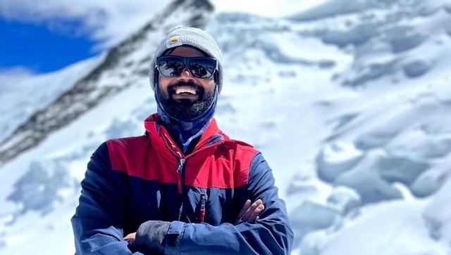 Read more about the article Search continues as Indian climber goes missing at Mt Annapurna in Nepal