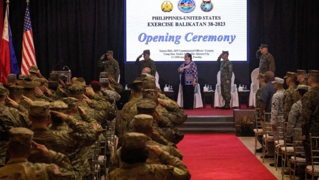 آمریکا و فیلیپین رزمایش نظامی گسترده ای را در دریای چین جنوبی برگزار کردند