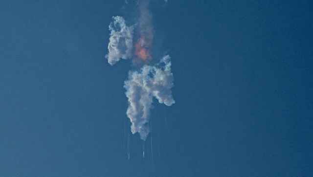 موشک عظیم اسپیس ایکس دقایقی پس از برخاستن از تگزاس منفجر شد