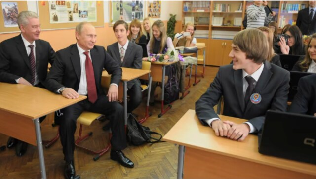 روسیه فصل تهاجم اوکراین را به کتاب های تاریخ اضافه می کند.  دانش آموزان در امتحانات آتی در مورد آن سؤالات خود را دریافت کنند