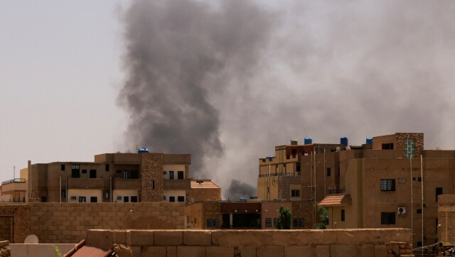 Hero Without Cape: UK doctor shot in leg while saving mother, daughter amid Sudan violence Hero Without Cape: UK doctor shot in leg while saving mother, daughter amid Sudan violence