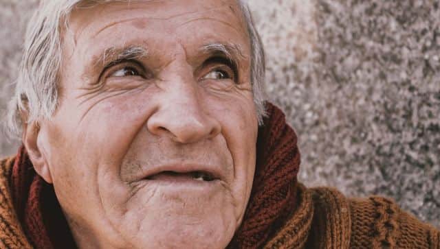 grey hair old age 