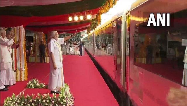 Read more about the article PM Modi flags off Kerala’s first Vande Bharat Express from Thiruvananthapuram